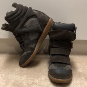 Authentic Designer Isabel Marant Wedge sneaker size 8 (38)